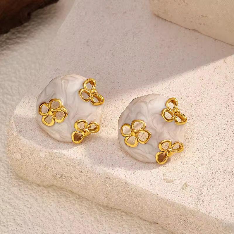 ESJ27D white round floral hole earring - 18K GOLD PVD plated
