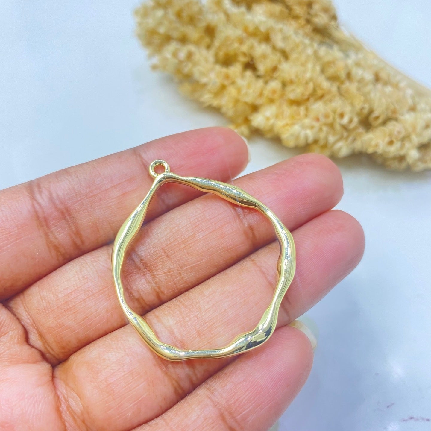 GP646 Gold plated bezel