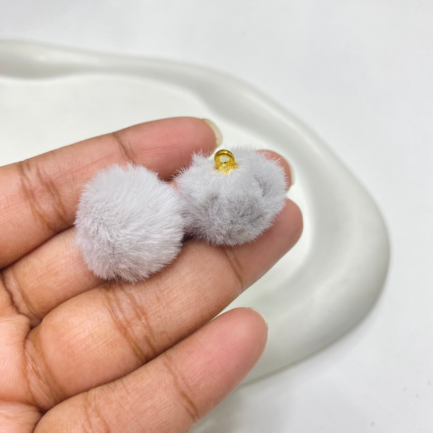 PP 1635 light grey Fluffy Pom Pom with hook ( 1 pc )