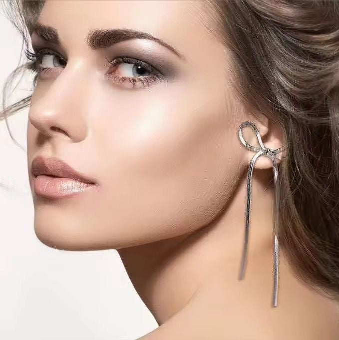SJ 563 Snake chain Bow silver stud earrings - 18k Gold PVD plated stainless steel - Anti tarnis