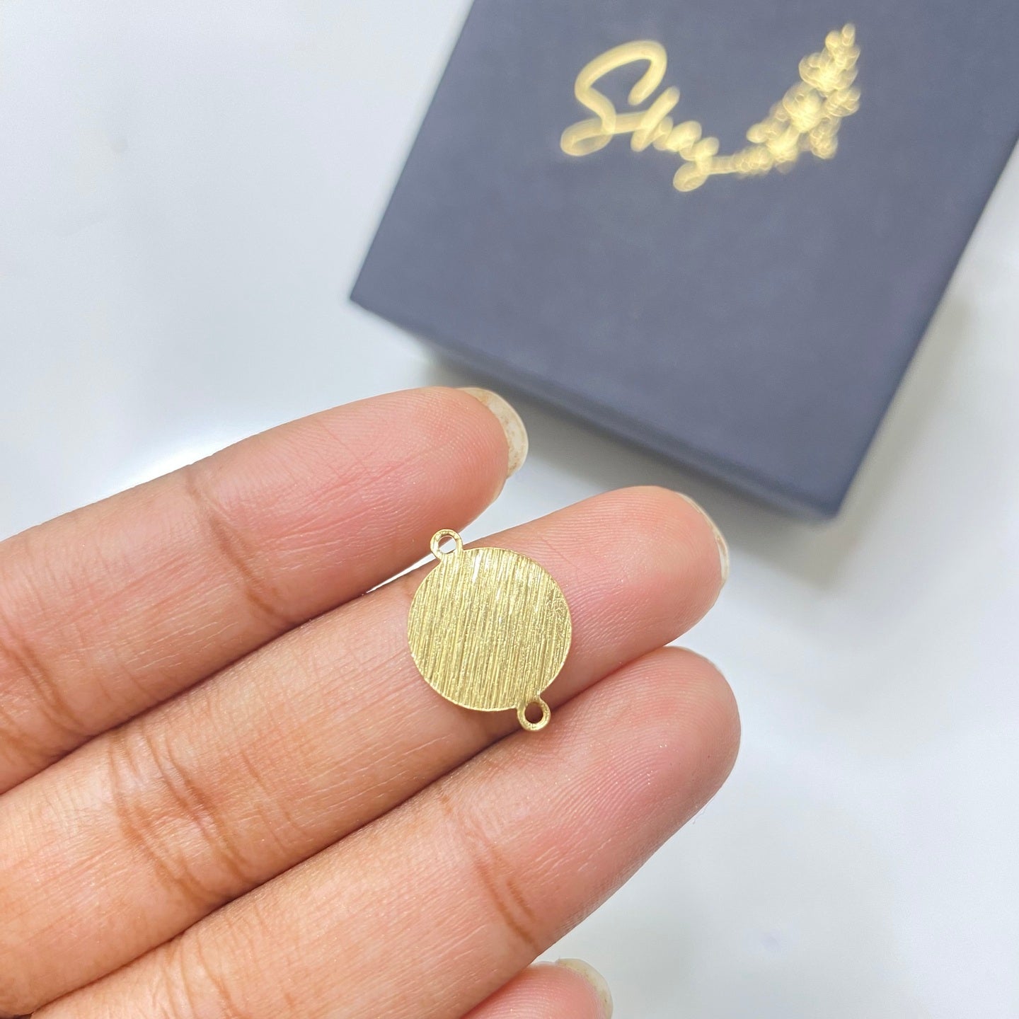 SS 80 Textured circle connector