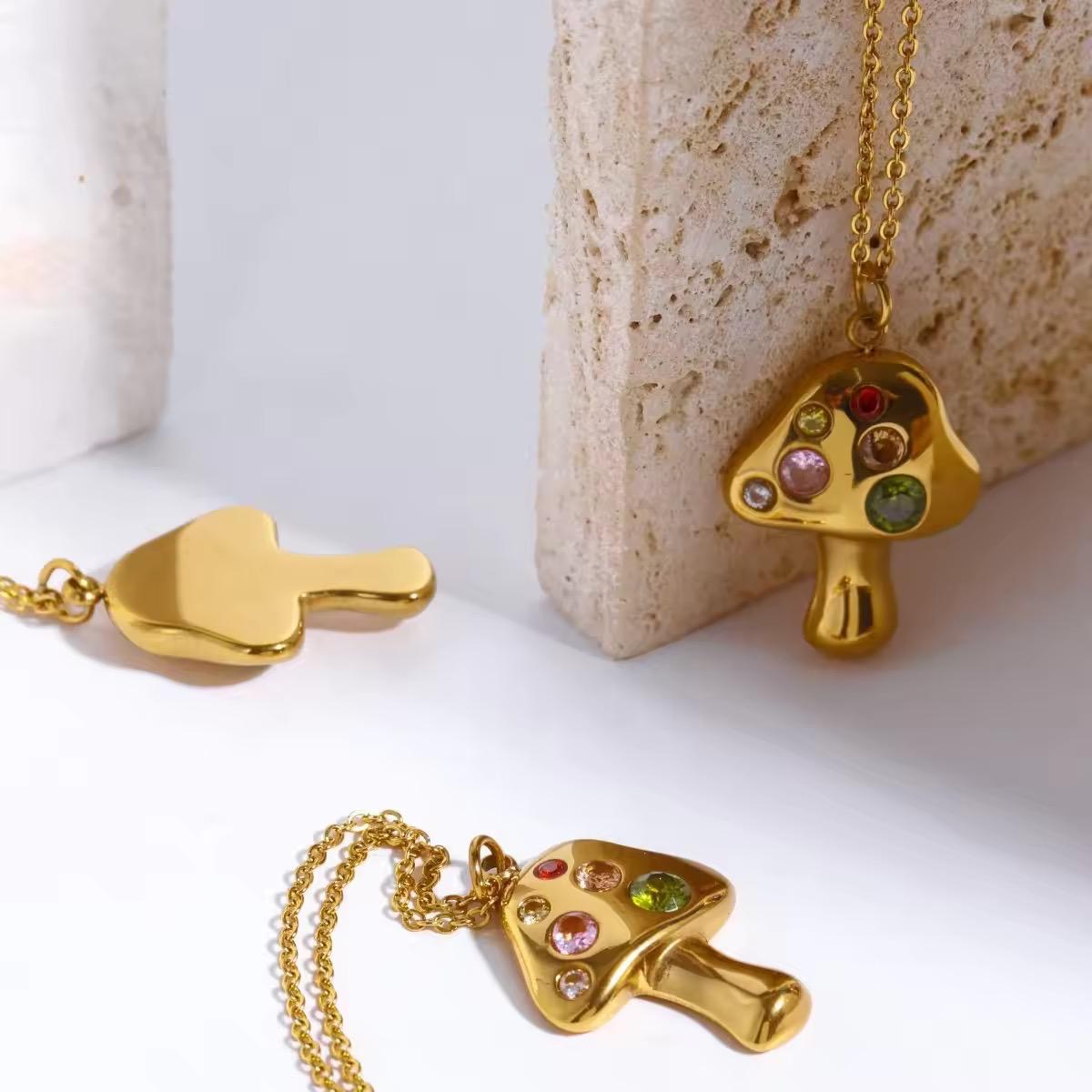 SJ 715 Mushroom Zircon Pendant Necklace - 18k Gold PVD plated stainless steel - Anti tarnish