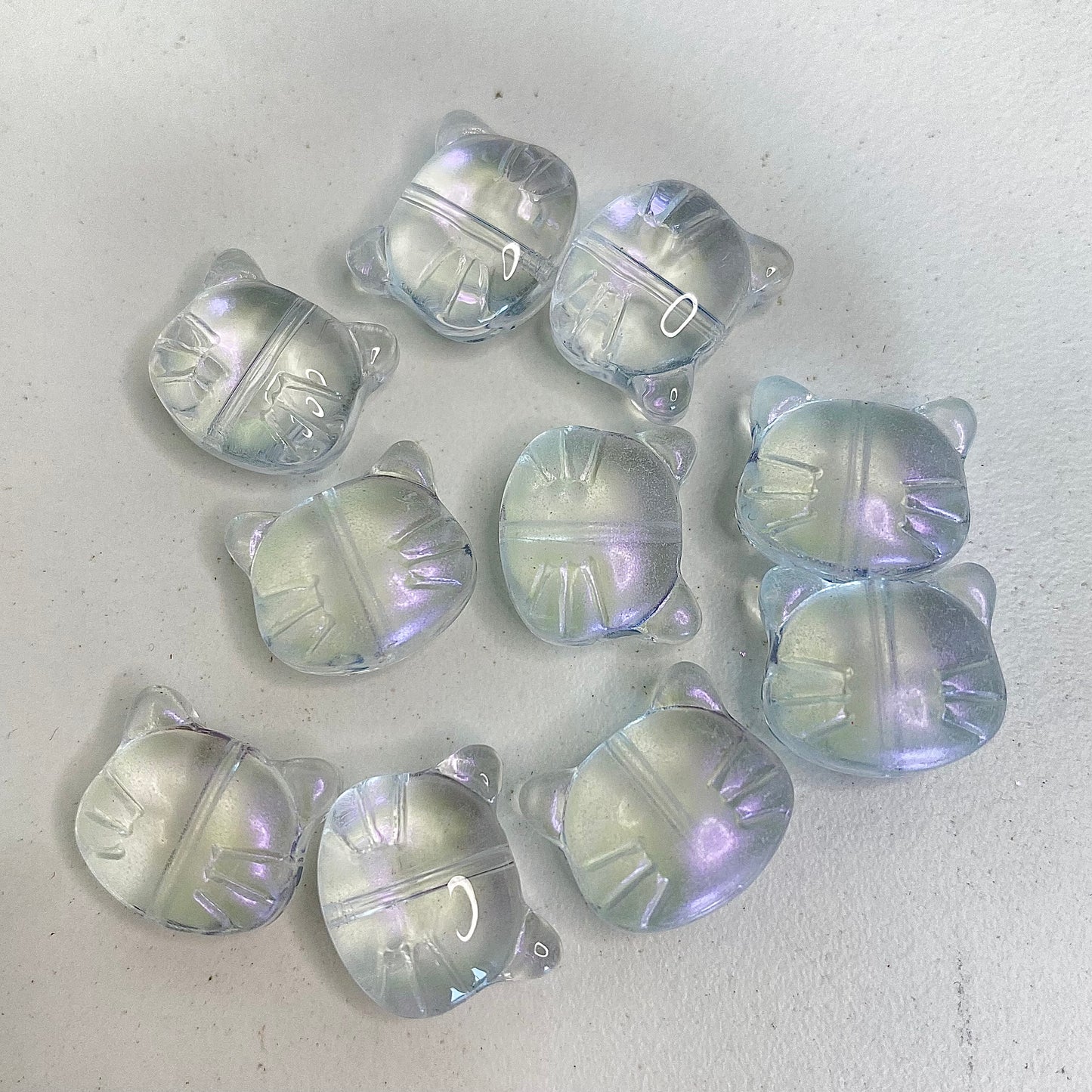 BBB 260 (d) Holographic white Cat glass bead ( 1 pc ) Lampwork Bead ( 15 mm )