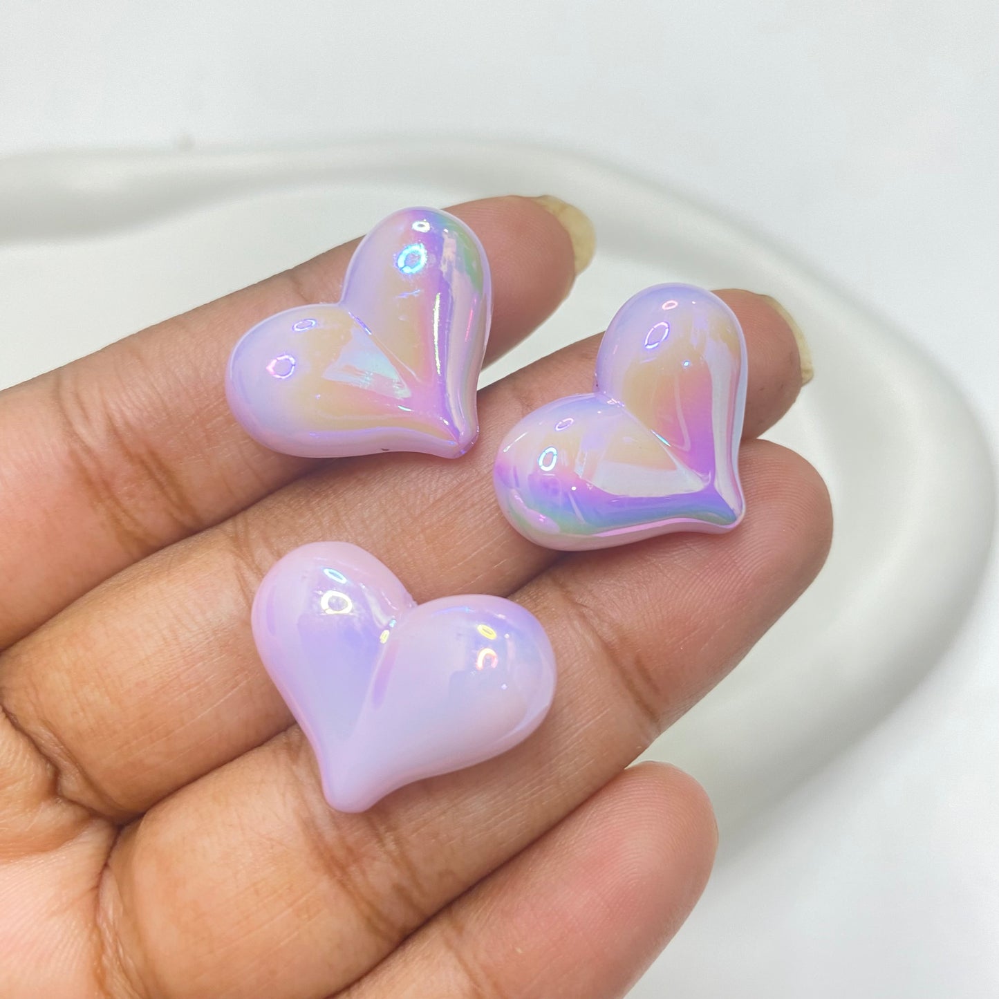 BBB 141 (F) Purple shiny irrediscent heart Acrylic bead (1PC)