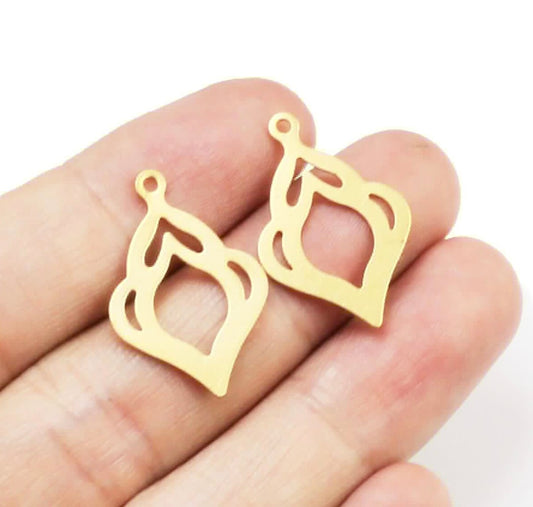 BC01M Flame charm ( 1 pc ) Raw Brass