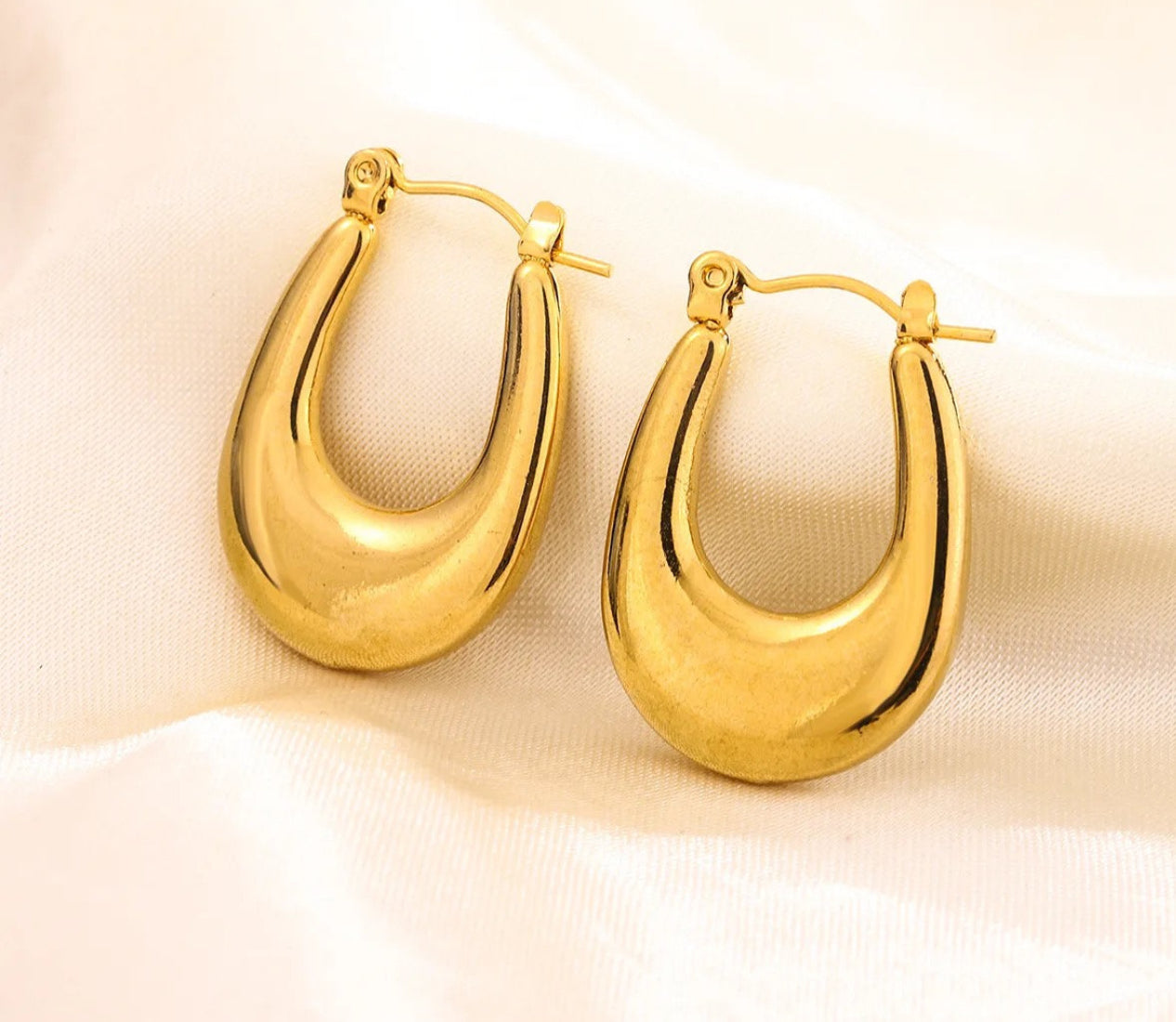 SS 84 U shaped Hoop Earrings - 18k stainless steel - Anti tarnish - Wholesale