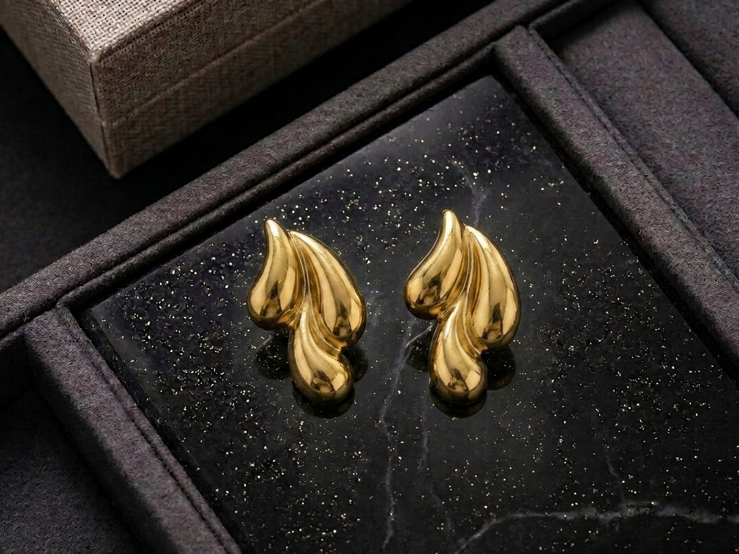 ESJ20E TEARDROP EARRING - 18K GOLD PVD plated 316 stainless steel - Anti tarnish