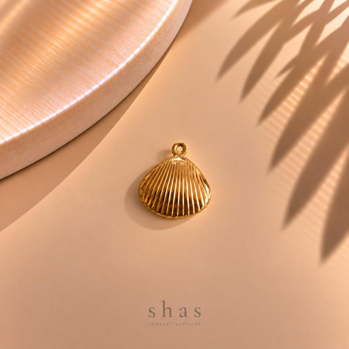 SC22X Sea Shell Charm Gold ( 1 pc ) PVD Plated
