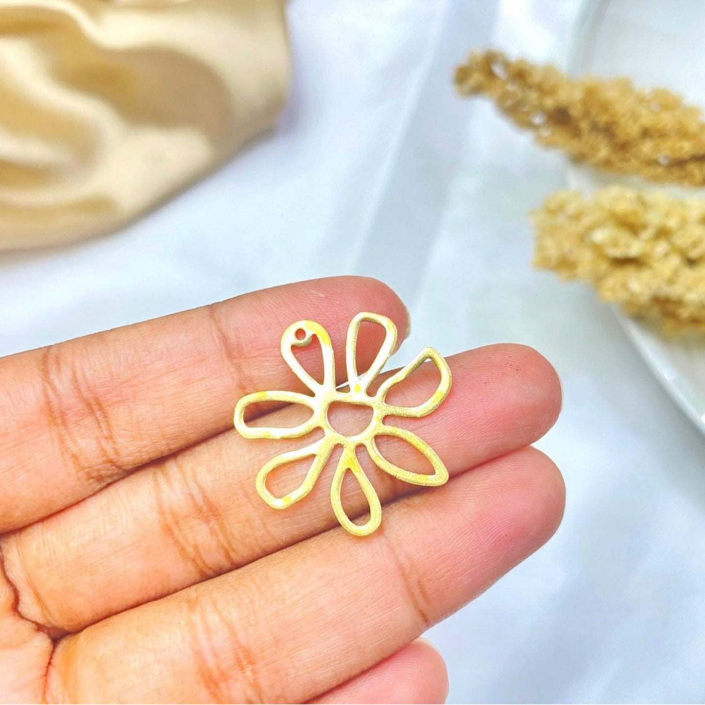 SS 75 Flower charm ( 1 pc )