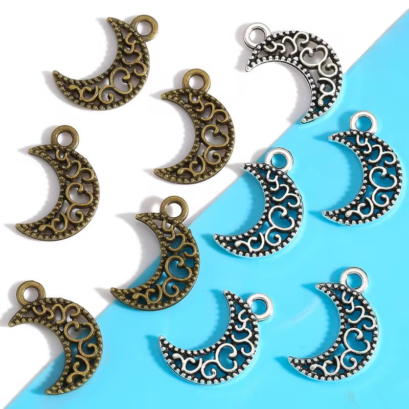 BBB 309 (b) Silver Moon Metal charm ( 1 pc ) High quality Alloy ( 18:12 mm )