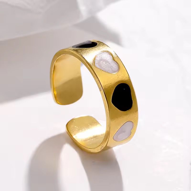 SJ 467 - Black and white heart Ring adjustable -18k Gold PVD plated stainless steel - Anti tarnish