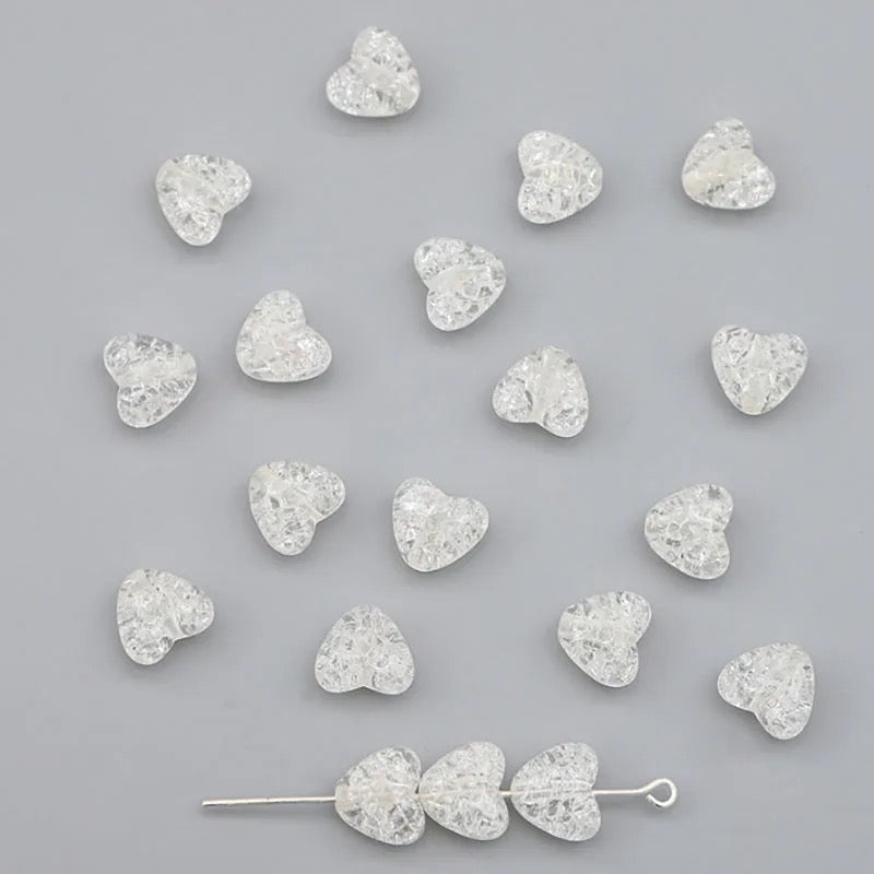 BBB 194 (G) White perforated heart ( 1 pc )