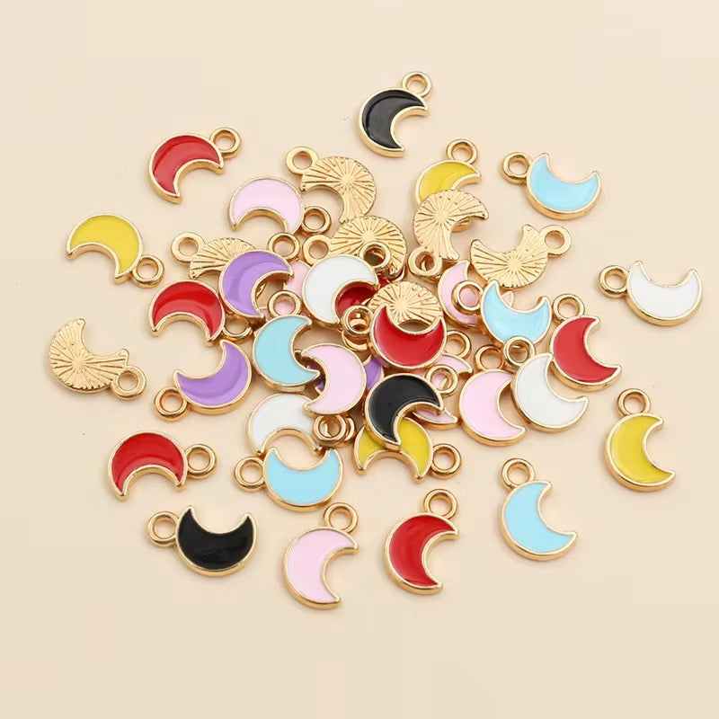 EC 2204 Moon enamel charm ( 1 pc )
