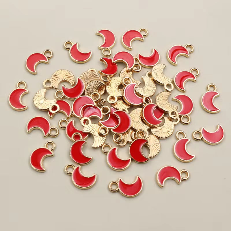 EC 2204 Moon enamel charm ( 1 pc )