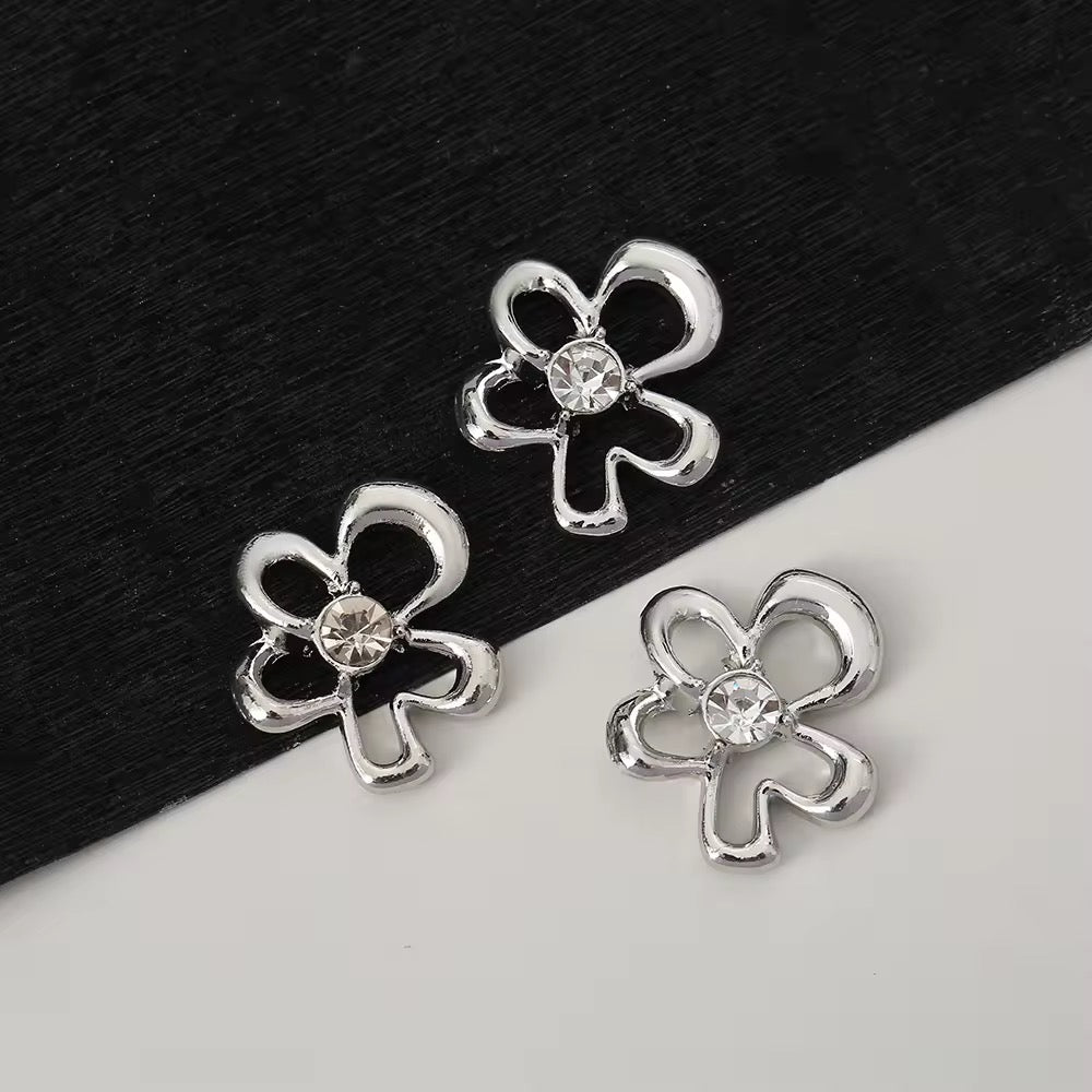 SS 2894 Irregular Floral Zircon Silver Plated Alloy Premium charm ( 1 pc ) Tarnish Resistant ( 20:23 mm )