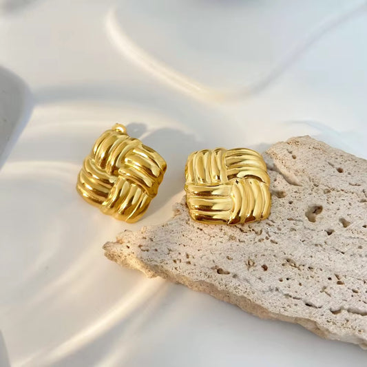ESJ01A Dough twist square Earrings - 18k gold PVD plated 316 stainless steel - Anti tarnish