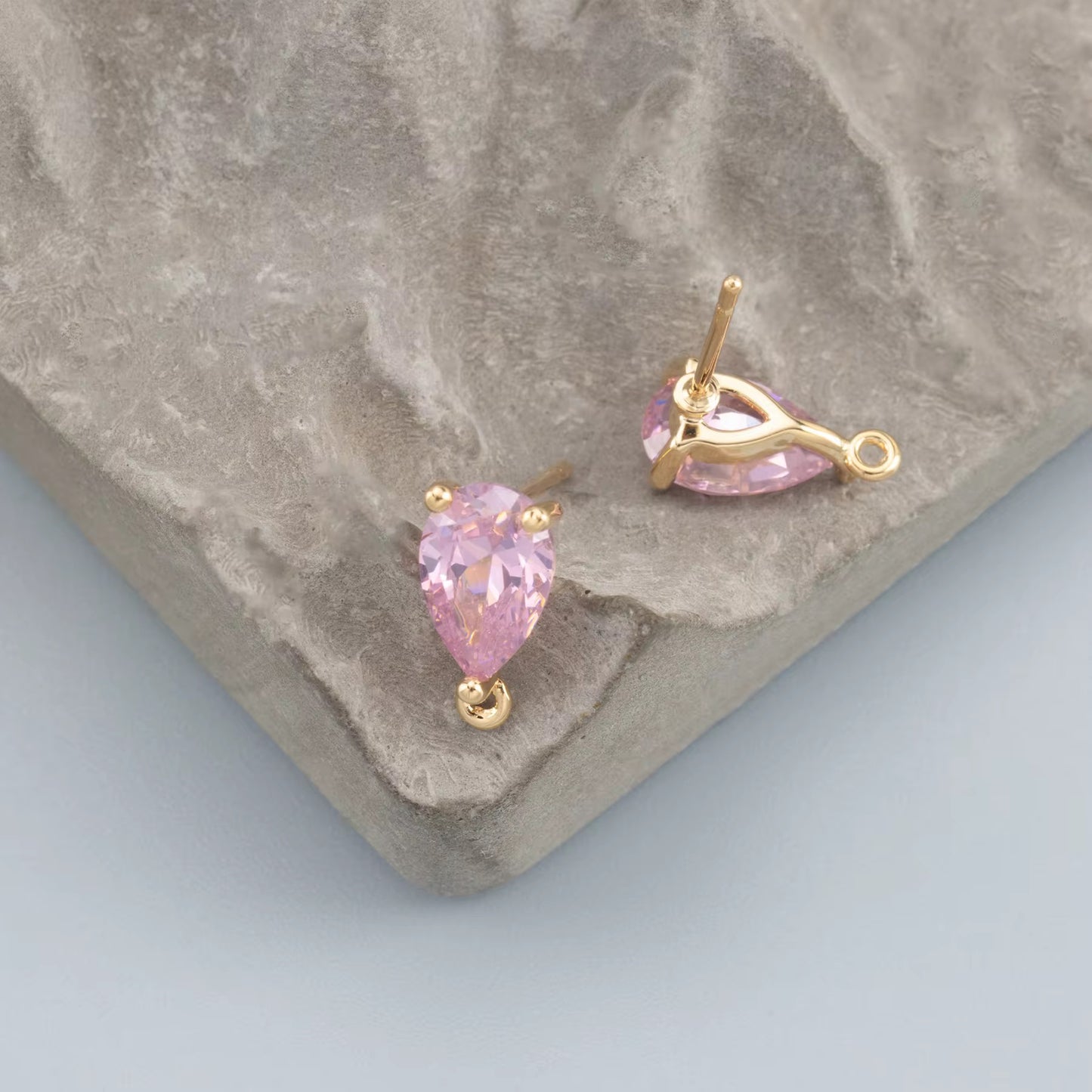 CZ 2309 Pink Teardrop Zircon stud 18k gold plated ( 2 pc ) - anti tarnish