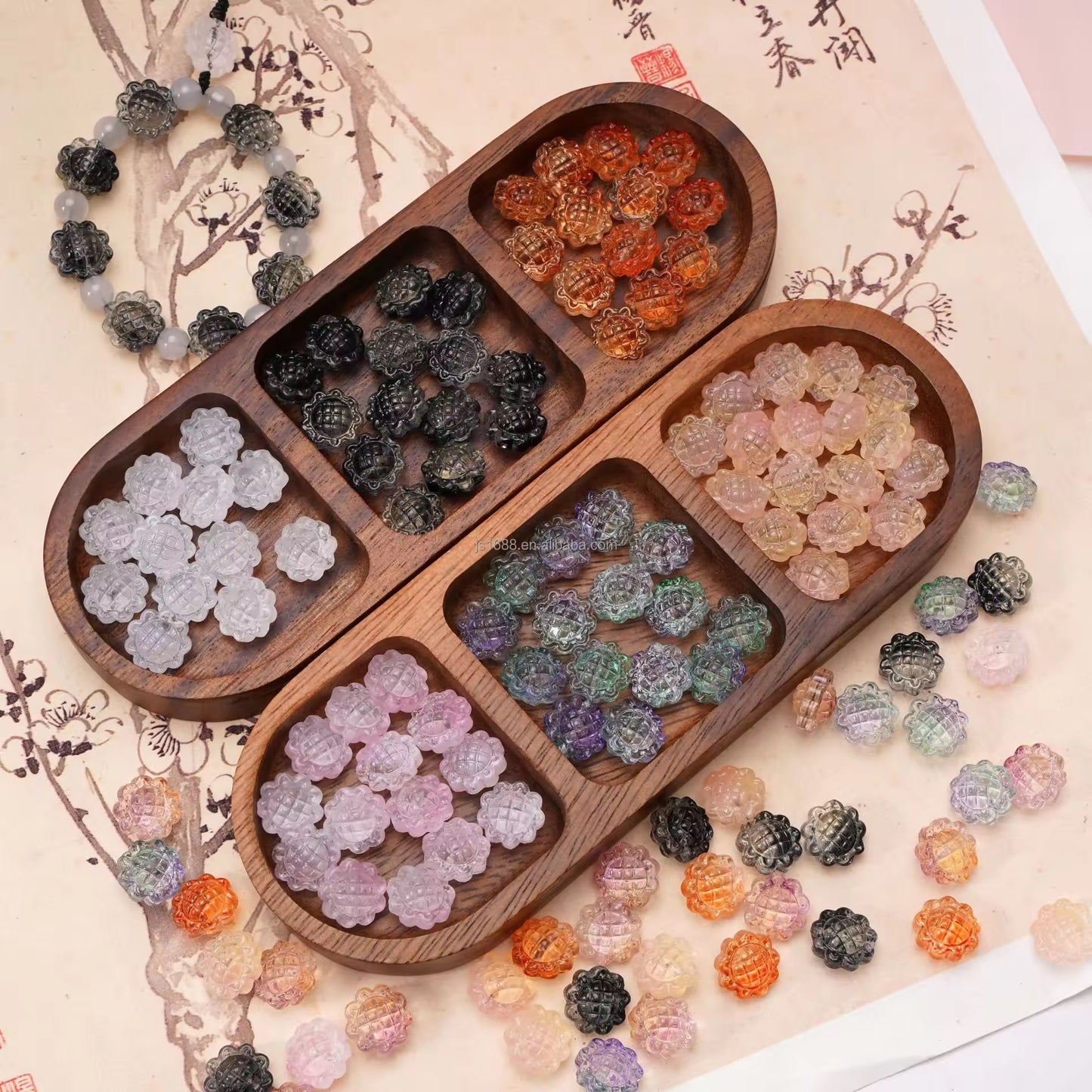 BGB 017 Round flower glass lamp work bead ( 1 pc )