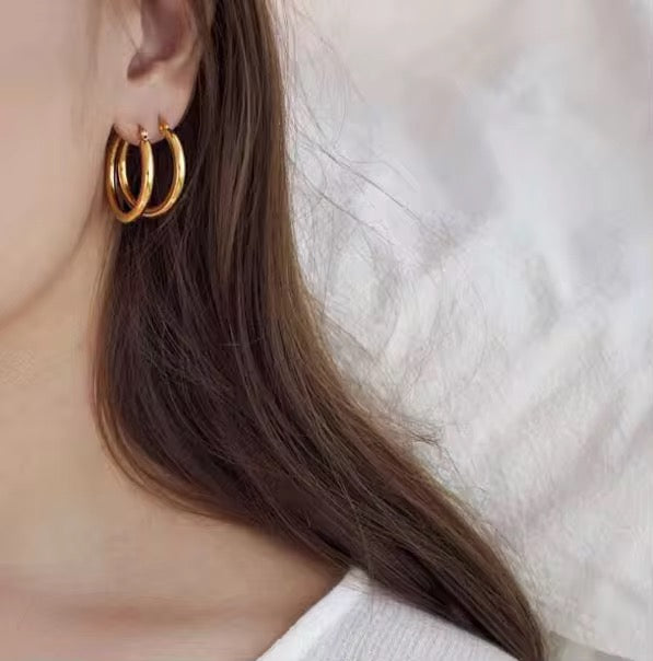 SS 2356 Thick Hoop 18k gold plated Stainless steel ( 2 pc ) Anti tarnish
