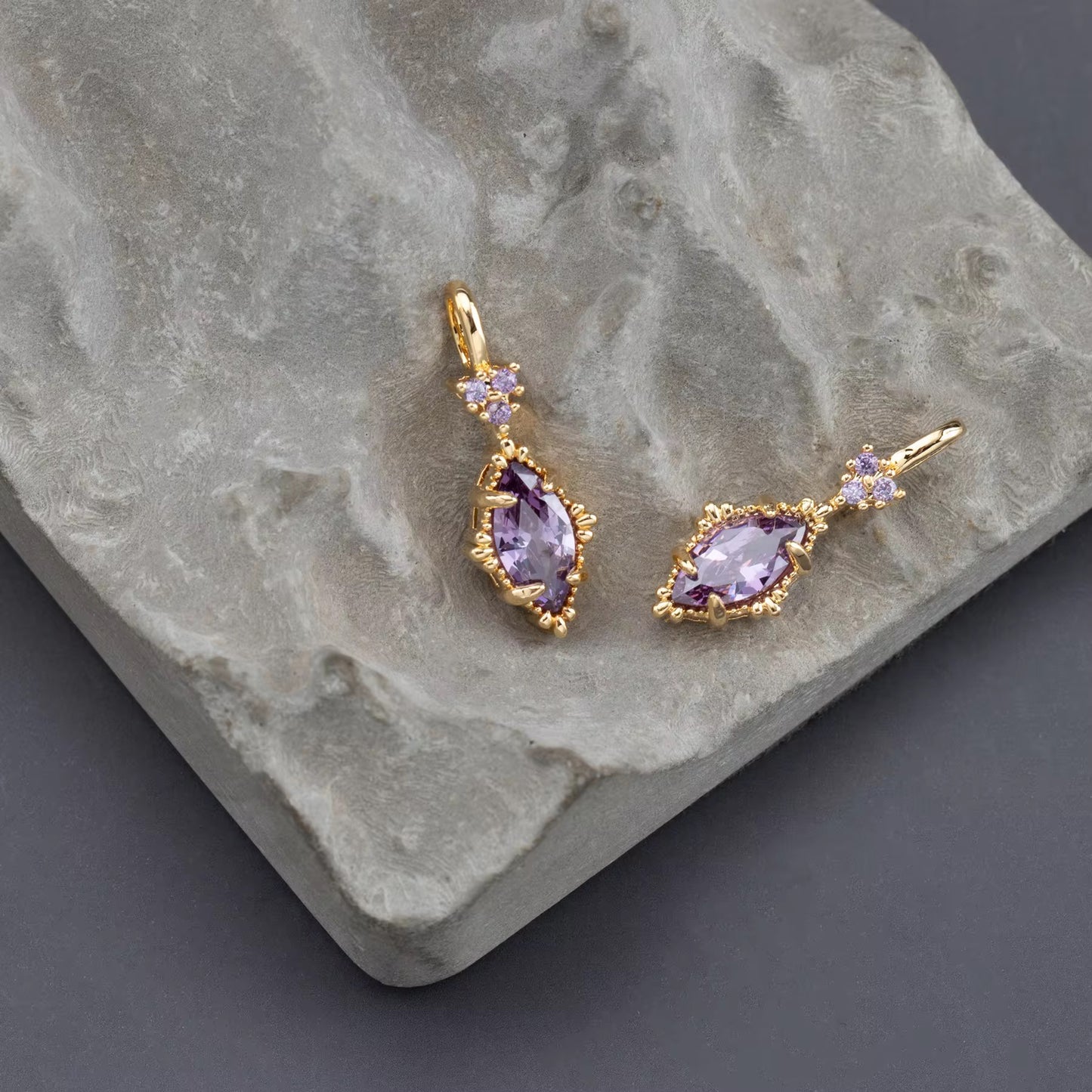 CZ 2363 Purple Rhombus Zircon pendant 18k gold plated ( 1 pc ) - anti tarnish