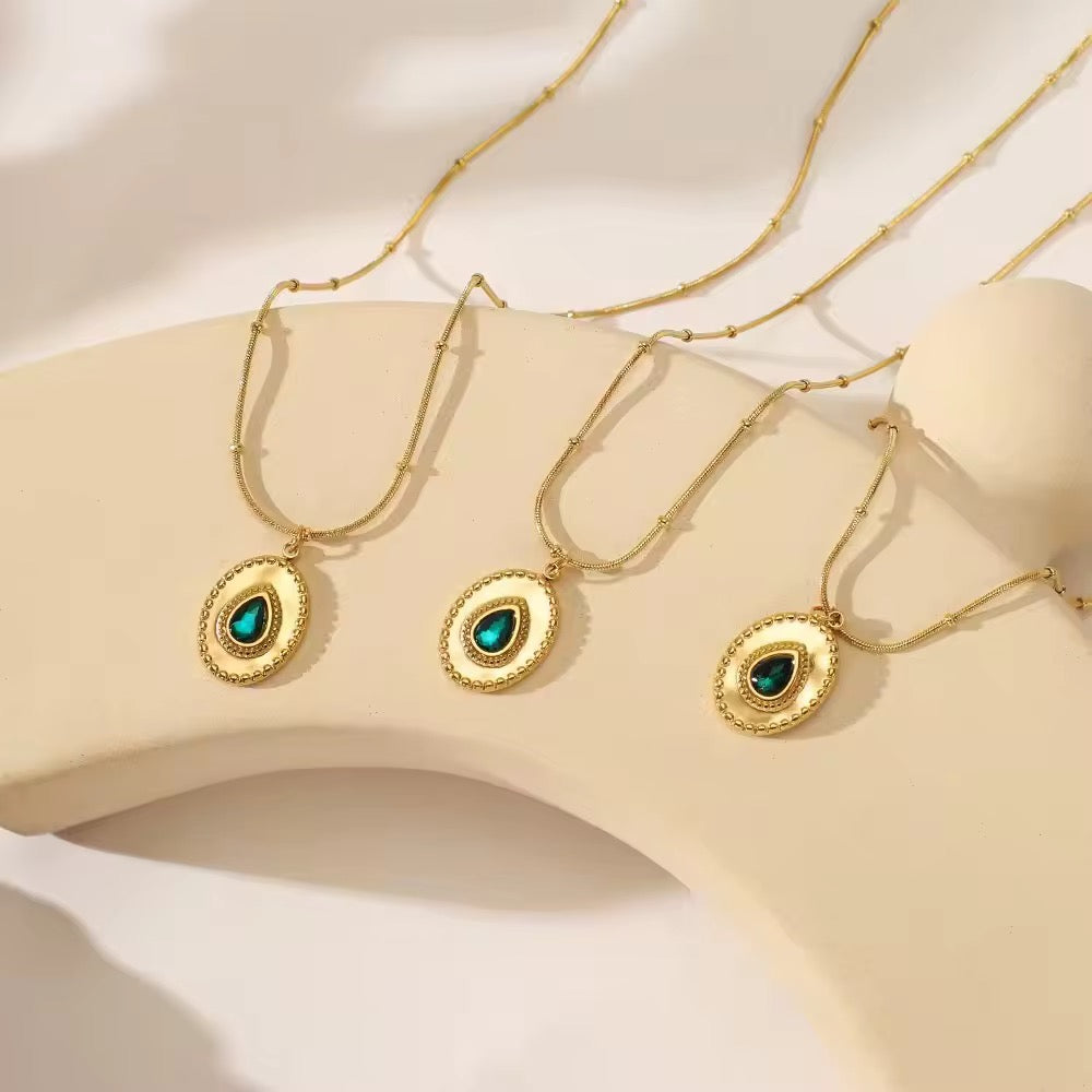SS 165 Turquoise inlay vintage necklace- 18k gold plated stainless steel - Anti tarnish - Wholesale