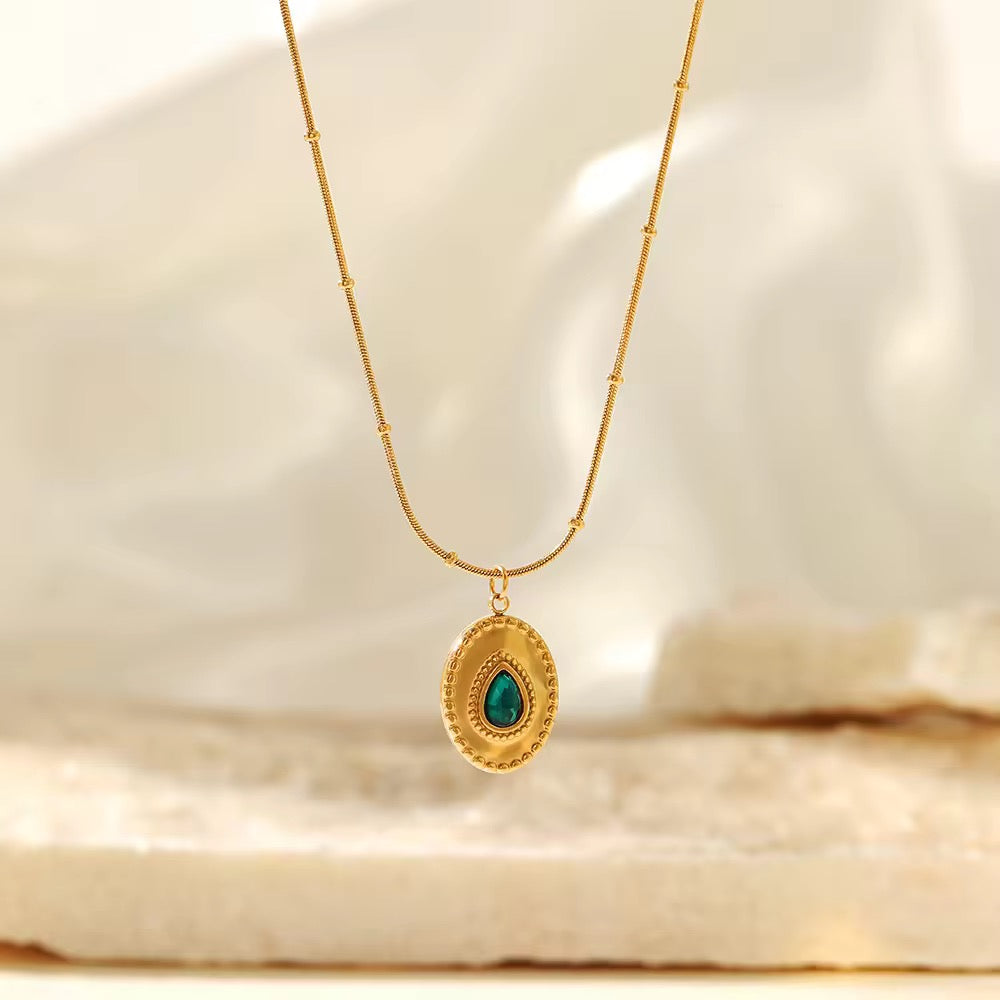 SS 165 Turquoise inlay vintage necklace- 18k gold plated stainless steel - Anti tarnish - Wholesale
