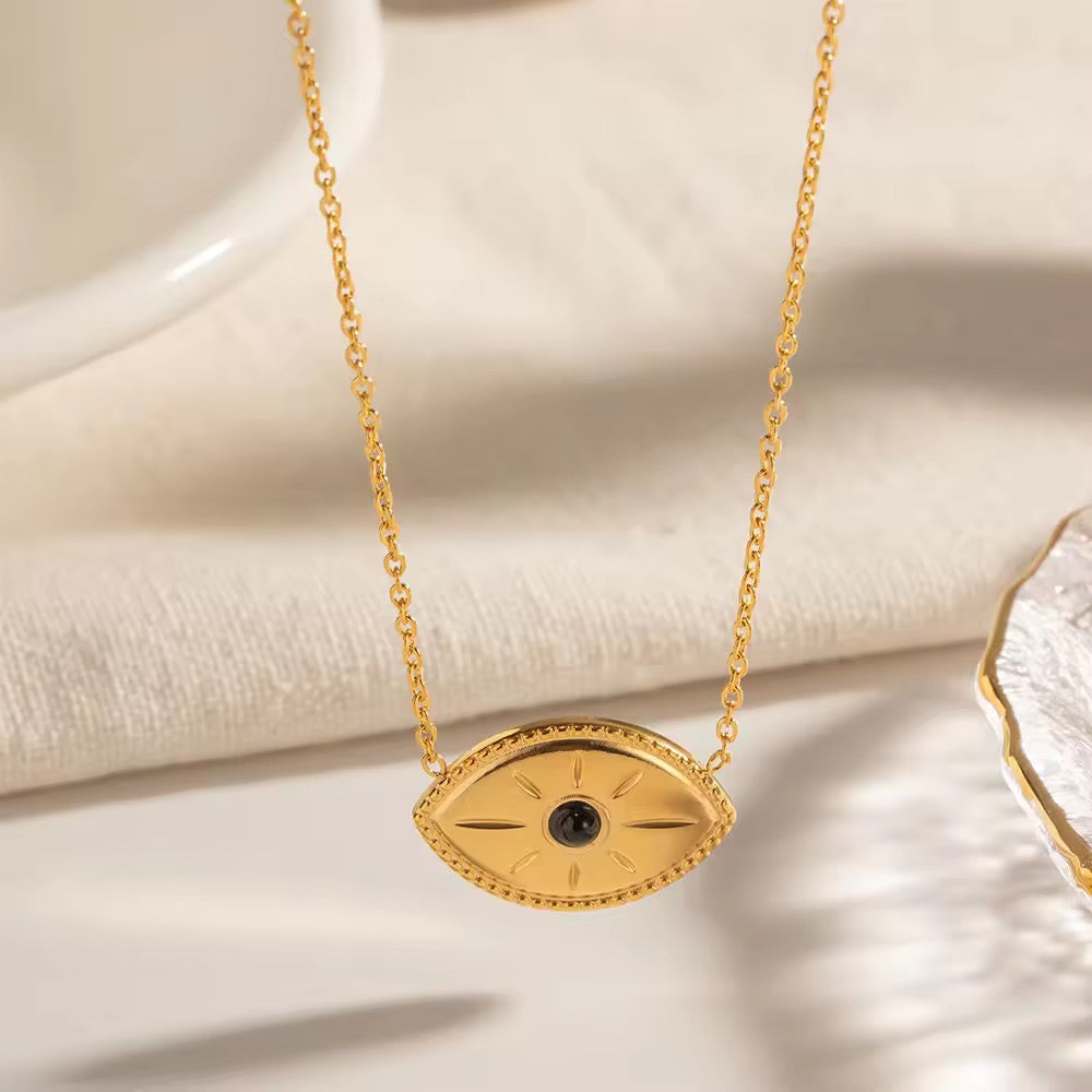 SS 169 Black stone evil eye necklace- 18k gold plated stainless steel - Anti tarnish - Wholesale