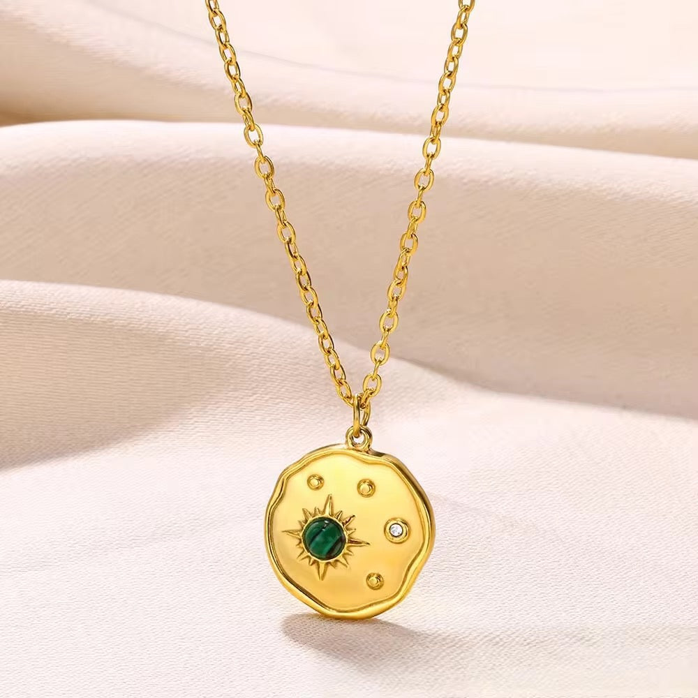 SJ 177 Starry diamond lip chain necklace- 18k gold PVD plated stainless steel - Anti tarnish - Wholesale