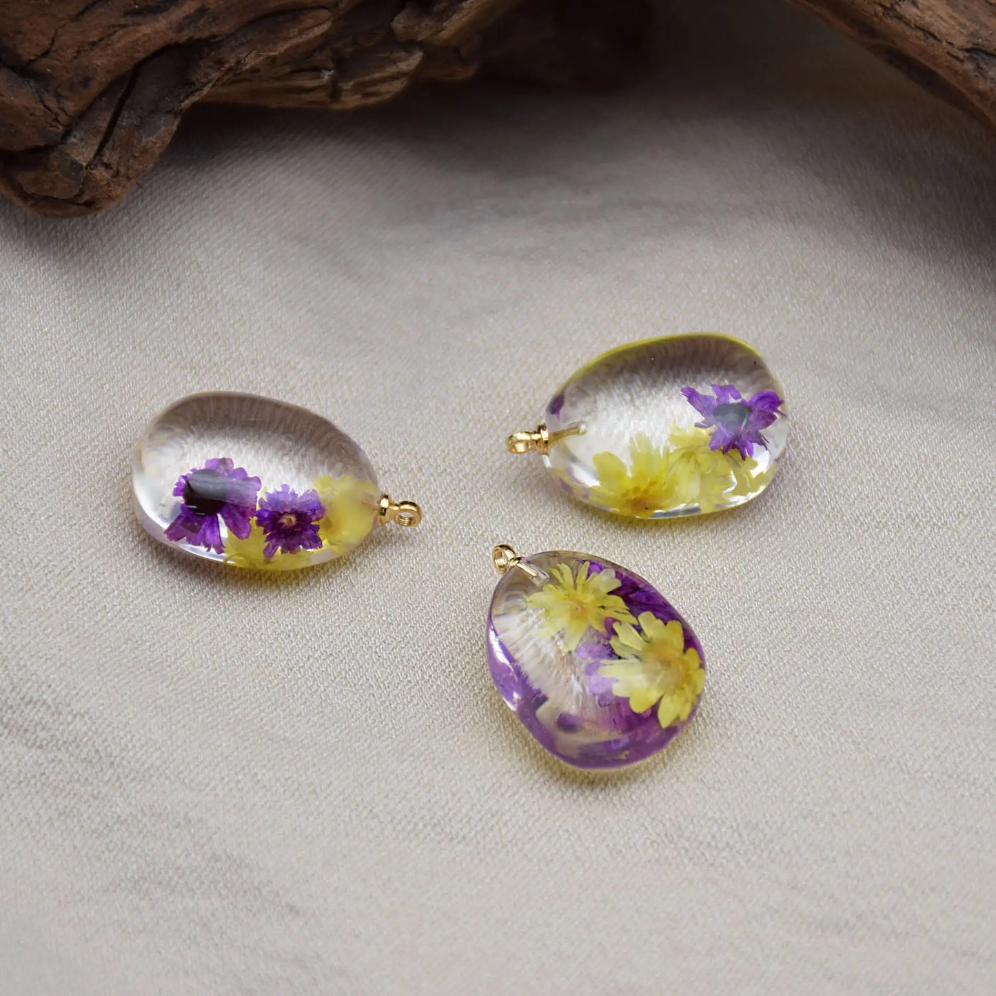 RC 1423 purple dried flower resin pendant ( 1 pc )