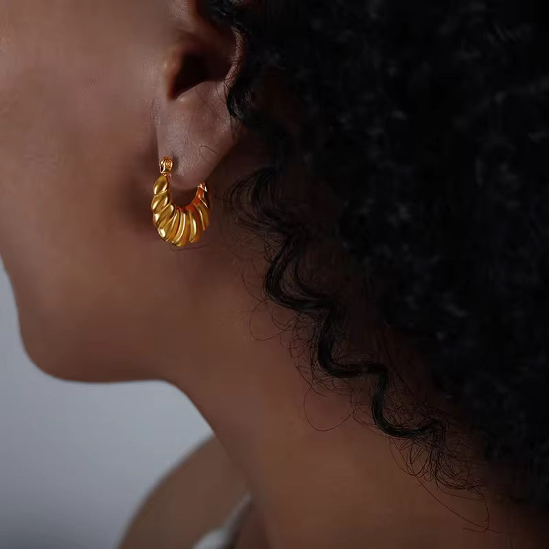 SS 236 Fringe U hoops -18k gold plated stainless steel - Anti tarnish - Wholesale