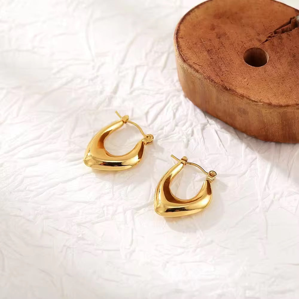 SS 240 U hoops -18k gold plated stainless steel - Anti tarnish - Wholesale