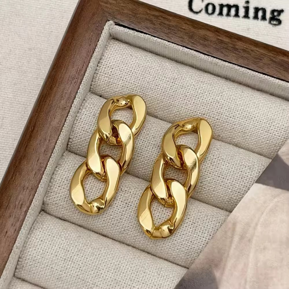 SJ 244 Chain Stud -18k gold plated stainless steel - Anti tarnish - Wholesale