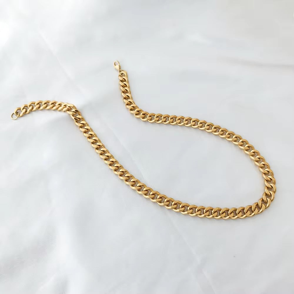 SS 262 Thick Cuban Unisex Necklace - 18k gold plated stainless steel - Anti tarnish - Wholesale