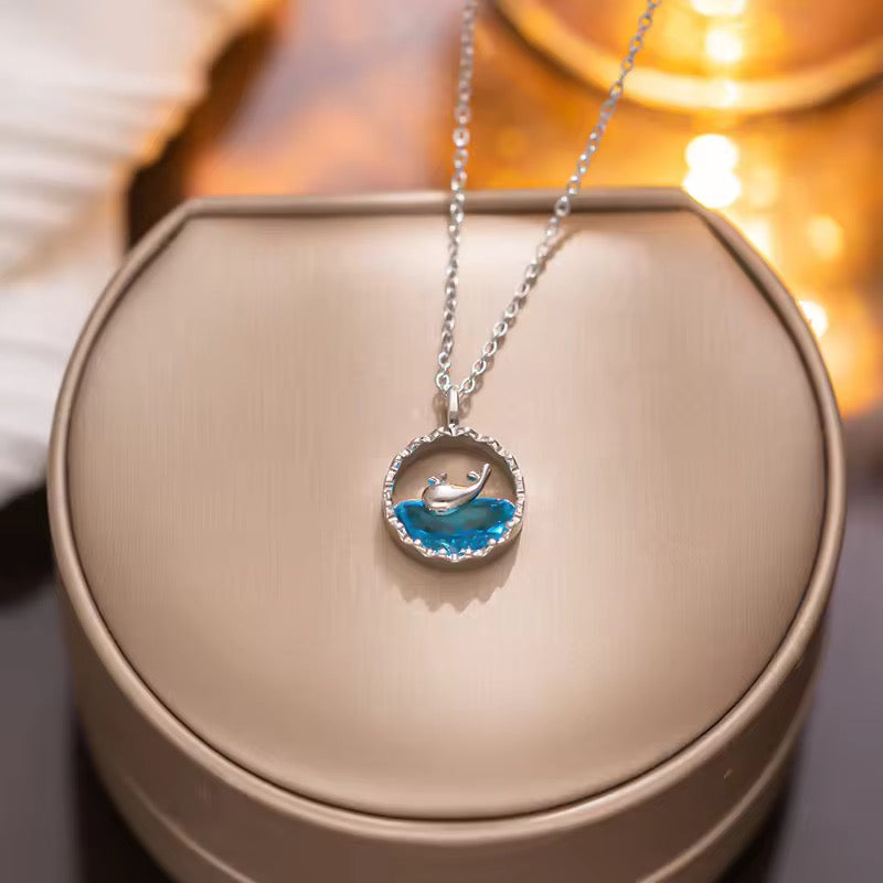 SS 286 Whale sea pendant Necklace - Steel PVD plated stainless steel - Anti tarnish - Wholesale