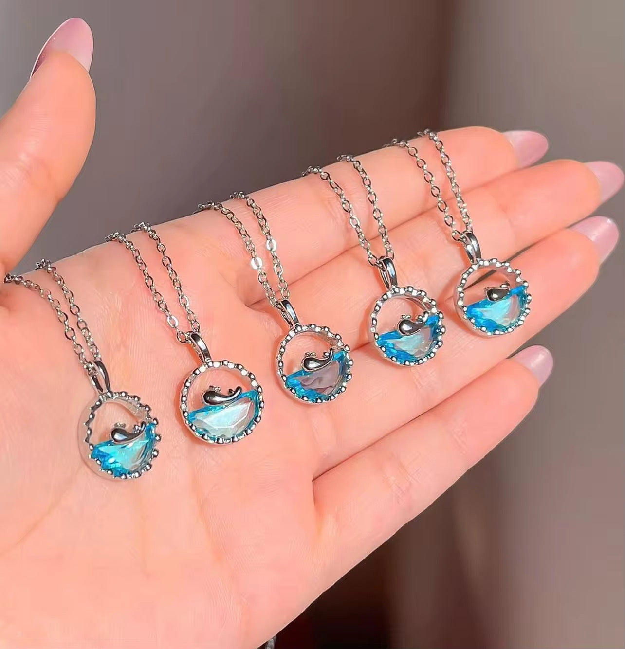 SS 286 Whale sea pendant Necklace - Steel PVD plated stainless steel - Anti tarnish - Wholesale