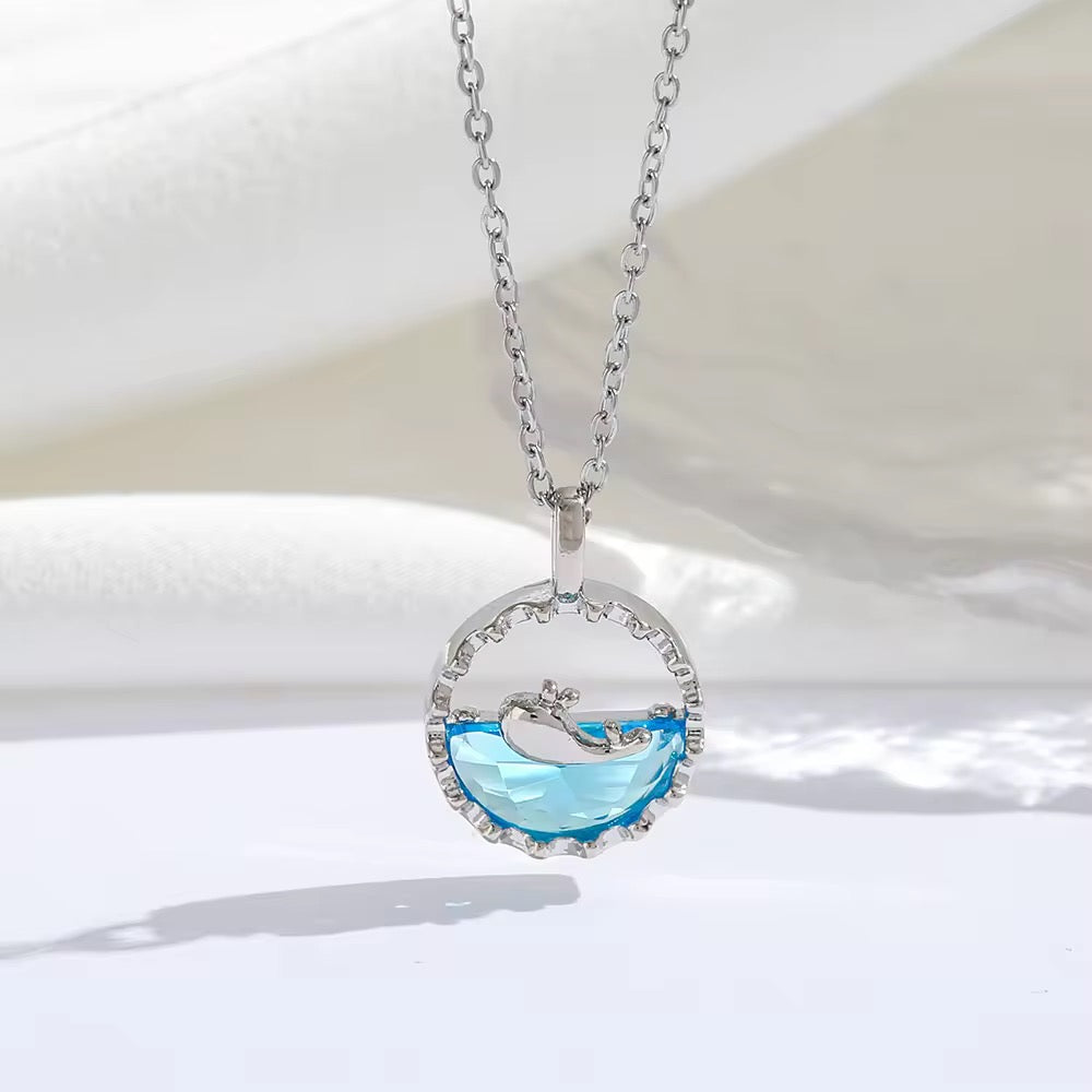 SS 286 Whale sea pendant Necklace - Steel PVD plated stainless steel - Anti tarnish - Wholesale