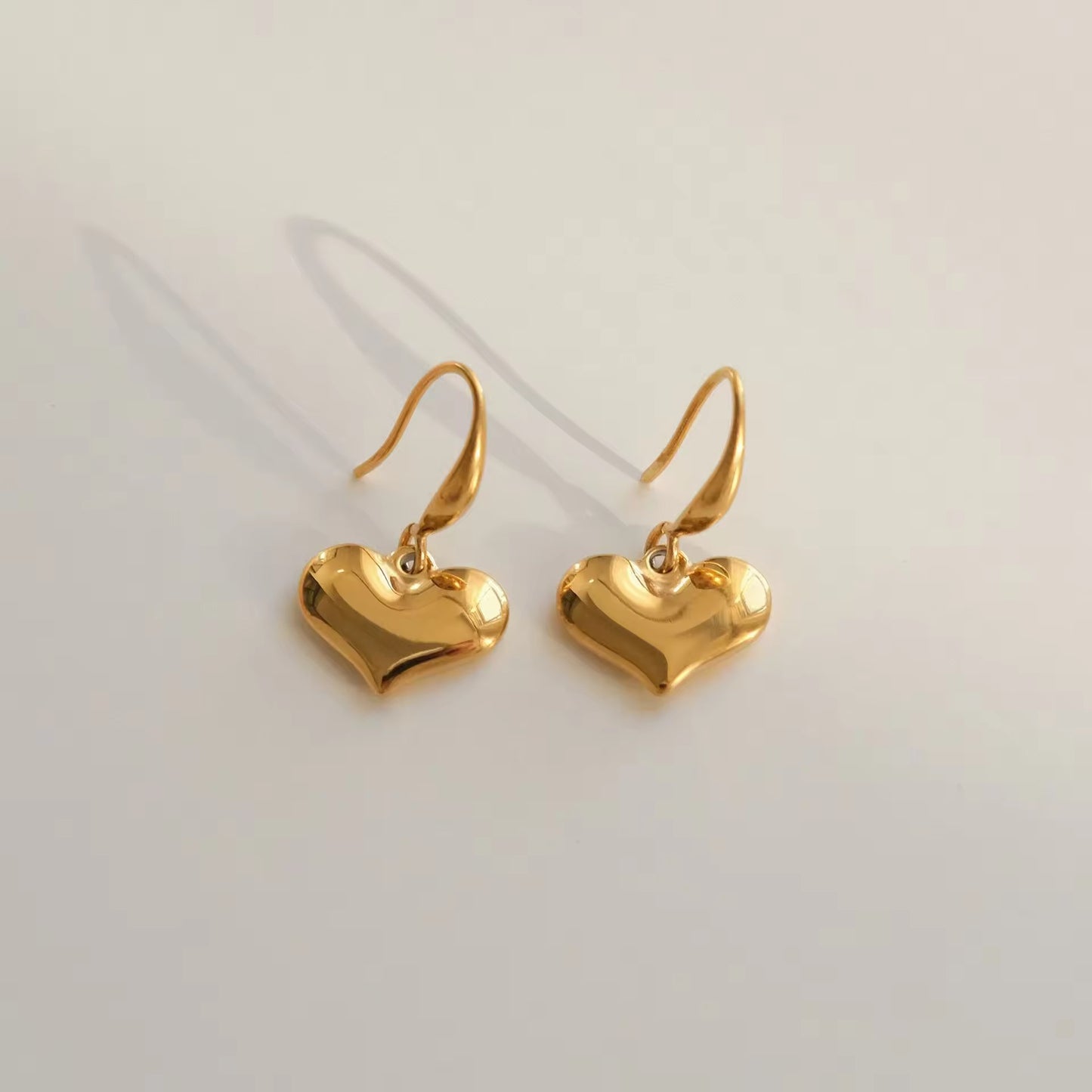 SS 293 Heart Drop Hook Earrings - 18k gold PVD plated stainless steel - Anti tarnish - Wholesale