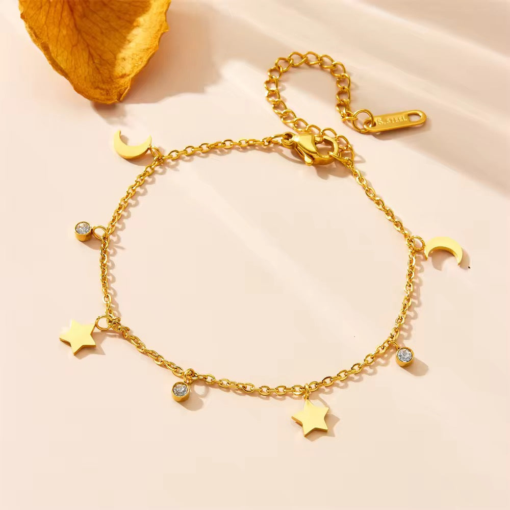 SJ 297 Minimalistic star n moon zircon Bracelet - 18k gold PVD plated stainless steel - Anti tarnish - Wholesale