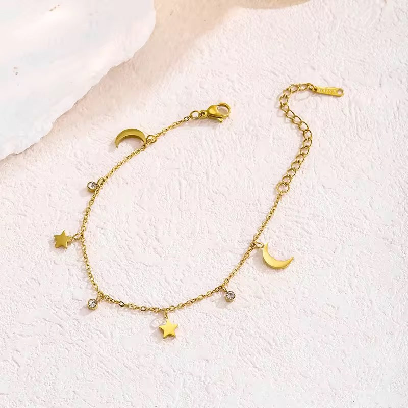 SJ 297 Minimalistic star n moon zircon Bracelet - 18k gold PVD plated stainless steel - Anti tarnish