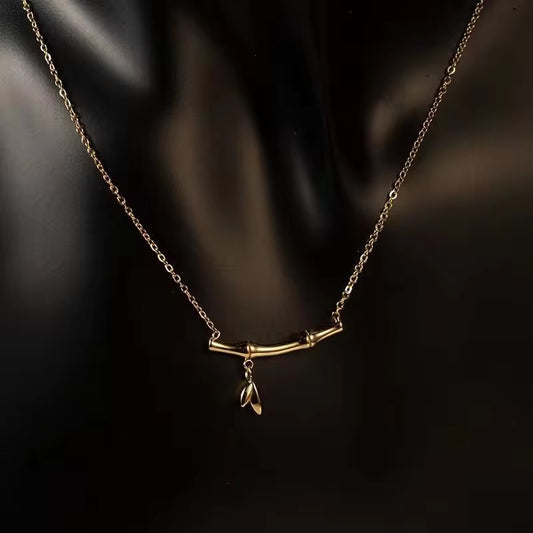 NSJ24D Modern Bamboo leaf Necklace - 18k gold PVD plated 316 stainless steel - Anti tarnish