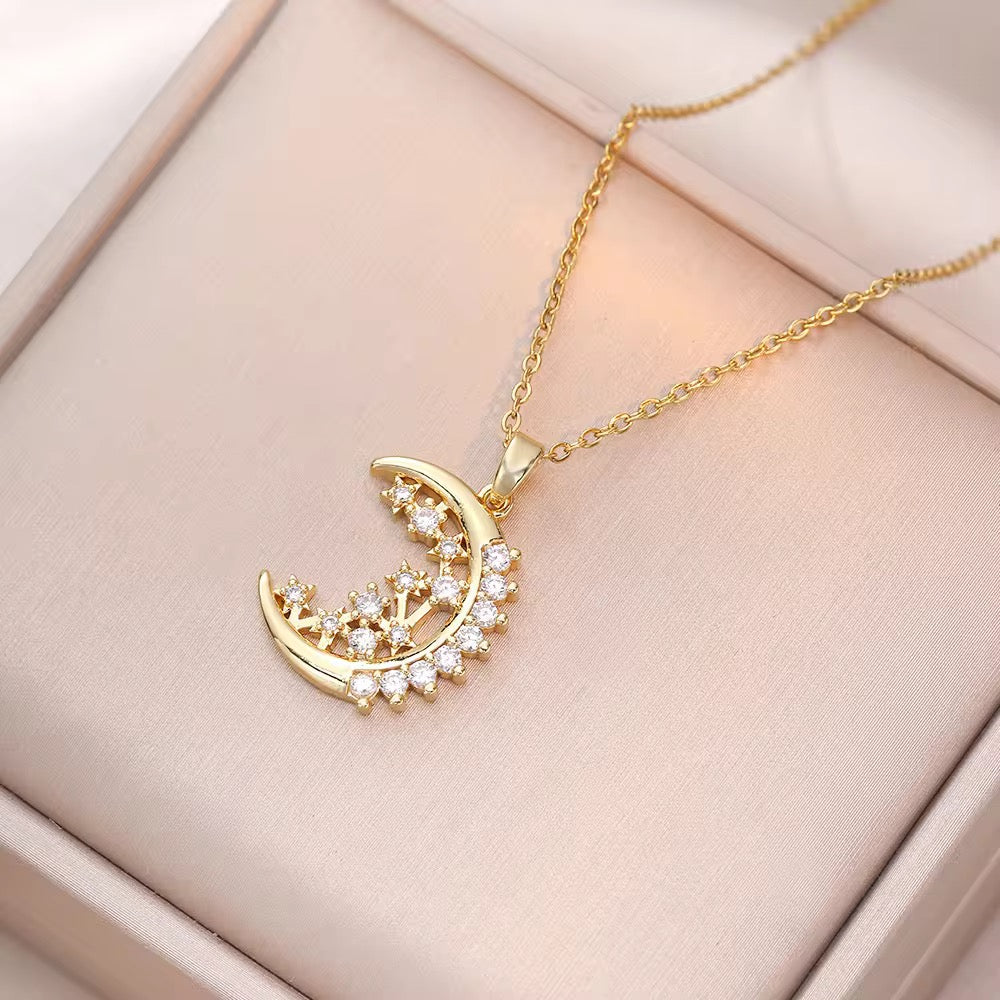 SJ 307 Zircon Moon Necklace - 18k gold PVD plated stainless steel - Anti tarnish - Wholesale