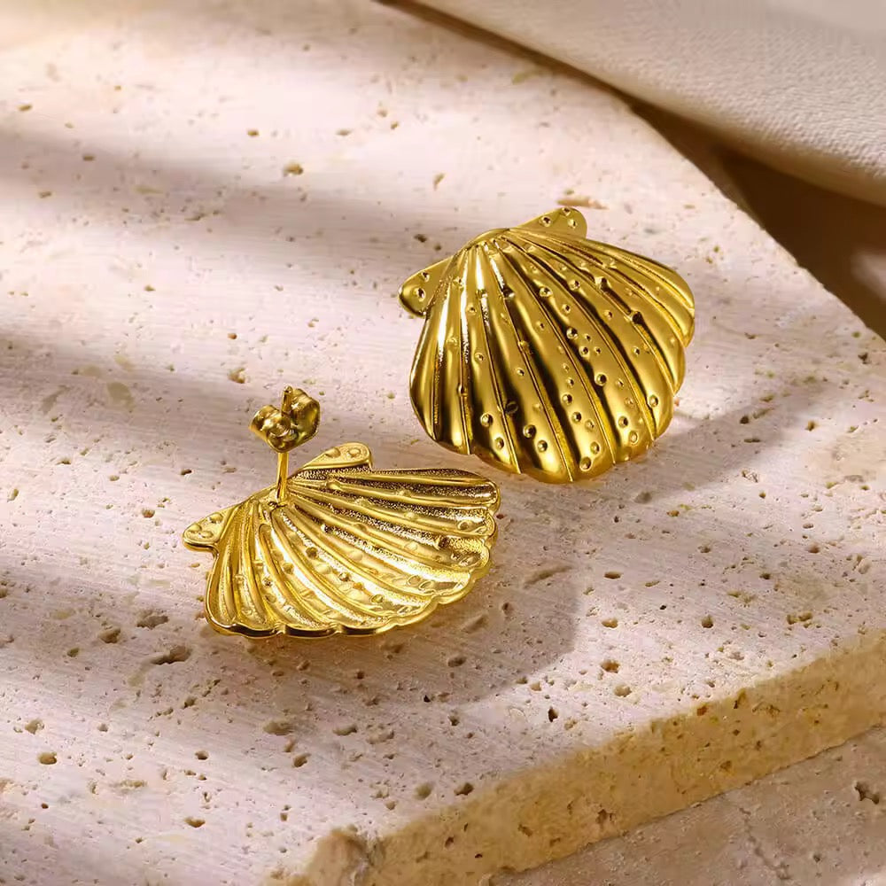 SJ 356 Textured Shell Earrings - 18k gold plated stainless steel - Anti tarnish - Wholesale