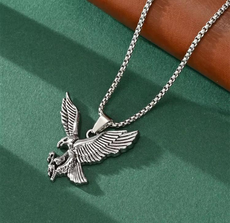 MEJ02H Necklace - Silver PVD plated