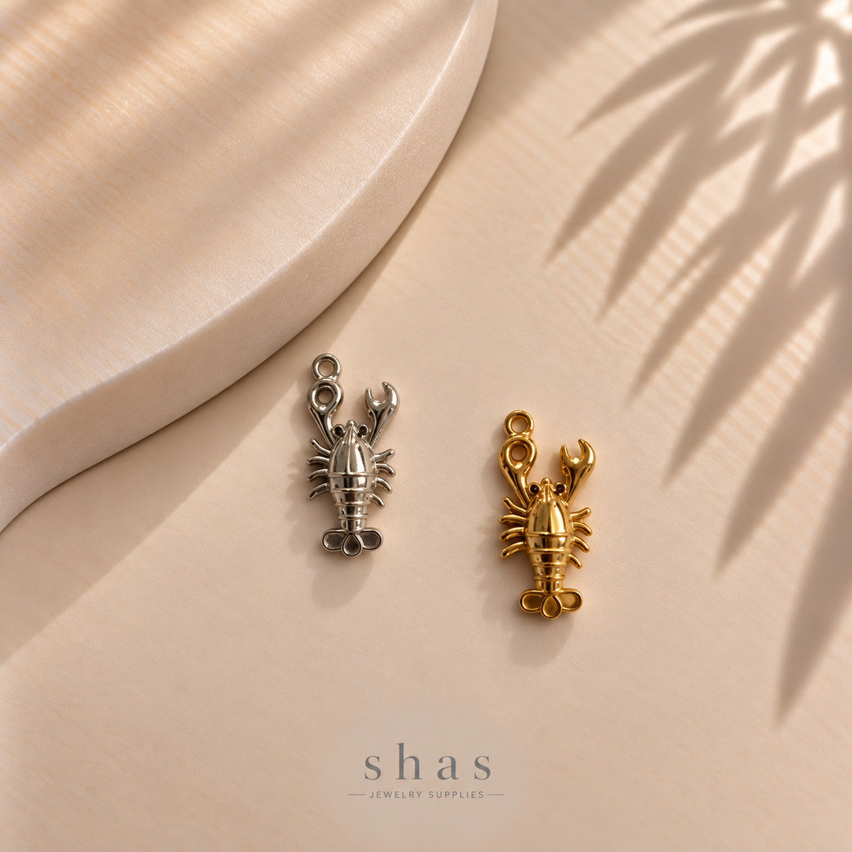 SC23V Lobster Charm ( 1 pc ) PVD Plated