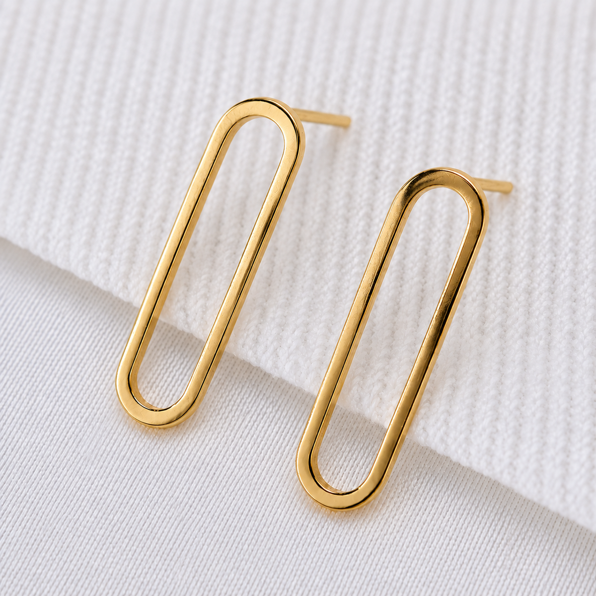 GPS02Z Oval Stud ( 2 pc ) 18k Gold