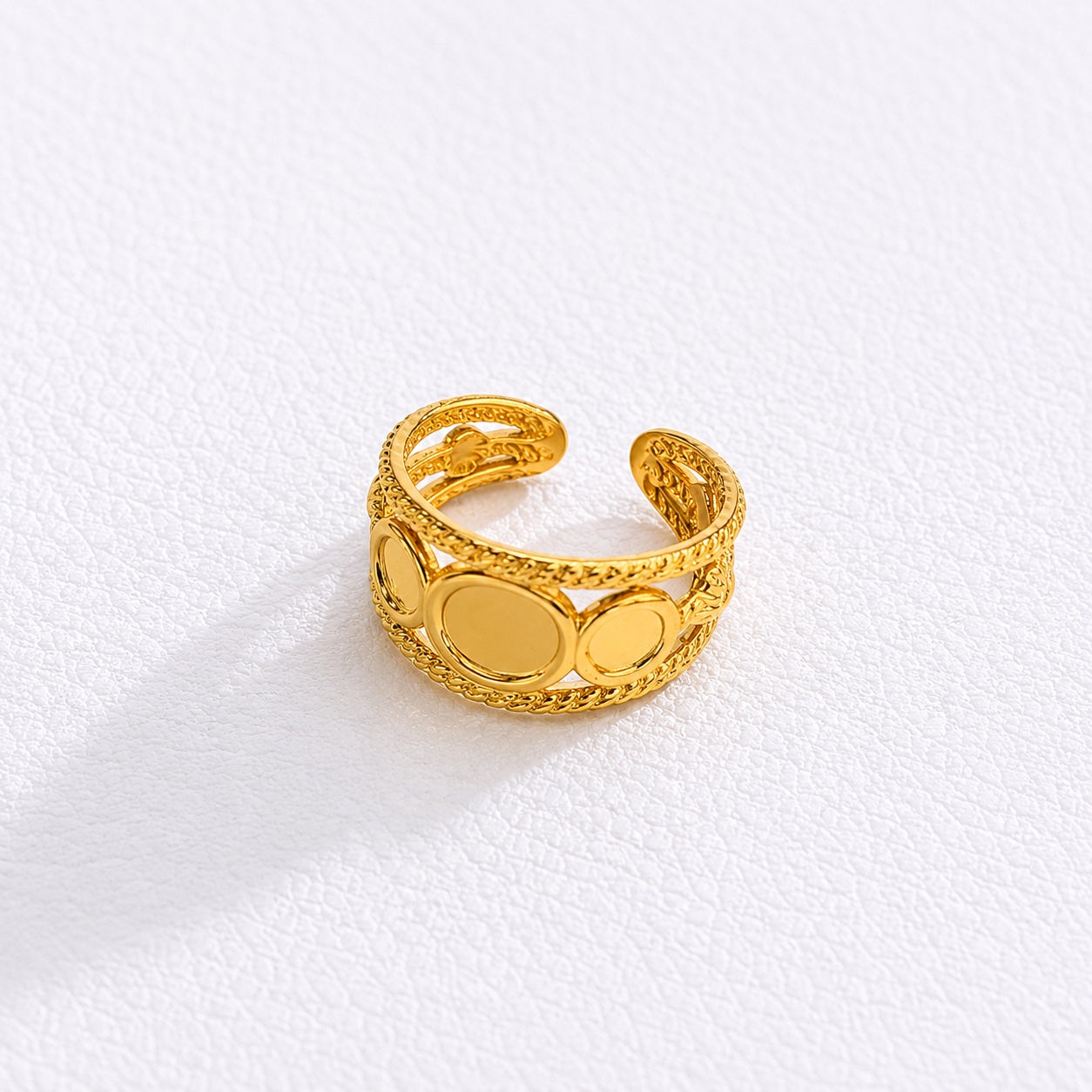RSJ22C CIRCLE TEXTURED Adjustable Ring - 18k Gold PVD plated 316 stainless steel - Anti tarnish