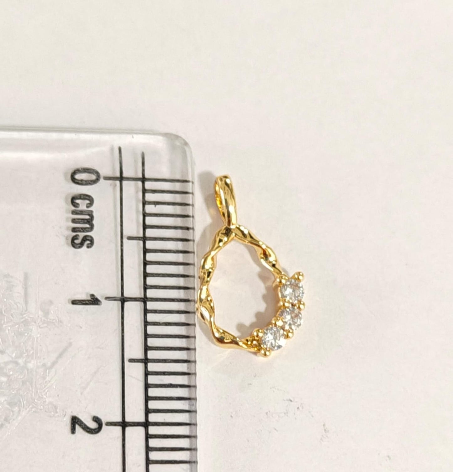 GPC18V Twisted Teardrop Zircon Pendant Charm ( 1 PC ) Premium Plated