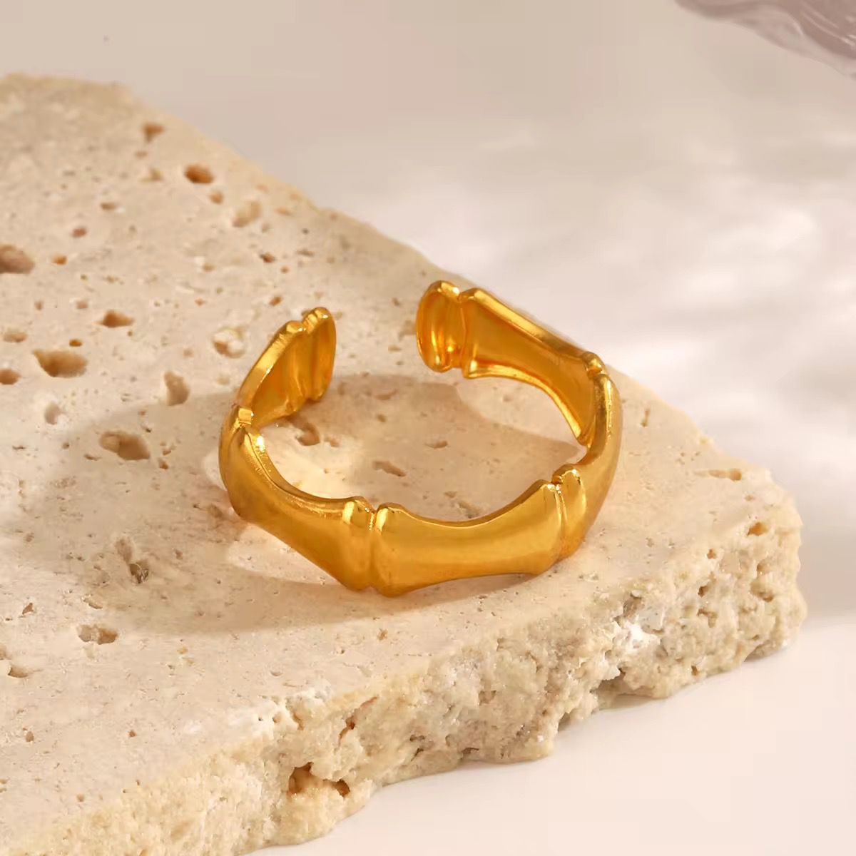 SJ 688 - Bamboo Modern Ring Adjustable 18k Gold PVD plated stainless steel - Anti tarnish