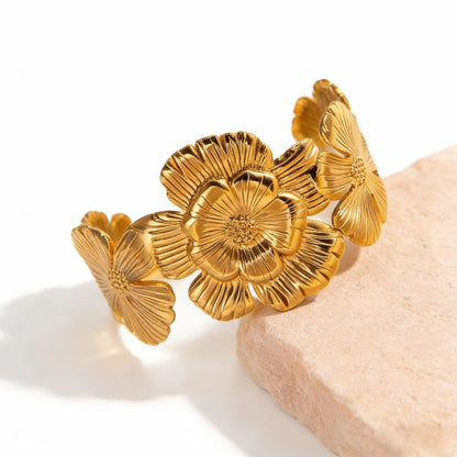 SJ 1138 Big Cuff bracelet - 18k Gold PVD plated stainless steel - Anti tarnish