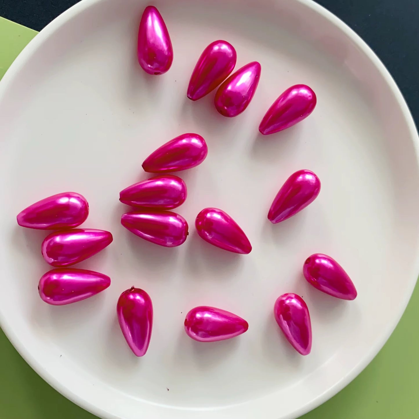 BBB 226 (m) Bright Pink Pearly Waterdrop Acrylic bead ( 1 pc ) UV Plated ( 15:22 mm )